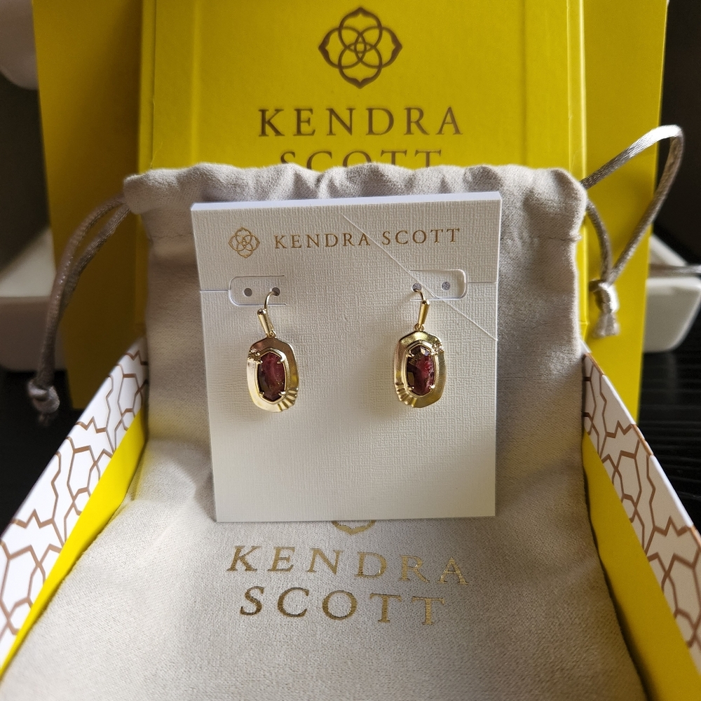 New kendra Scott earrings